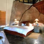 Twyfelfontein Country lodge-suite