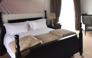 burg sview hotel bed